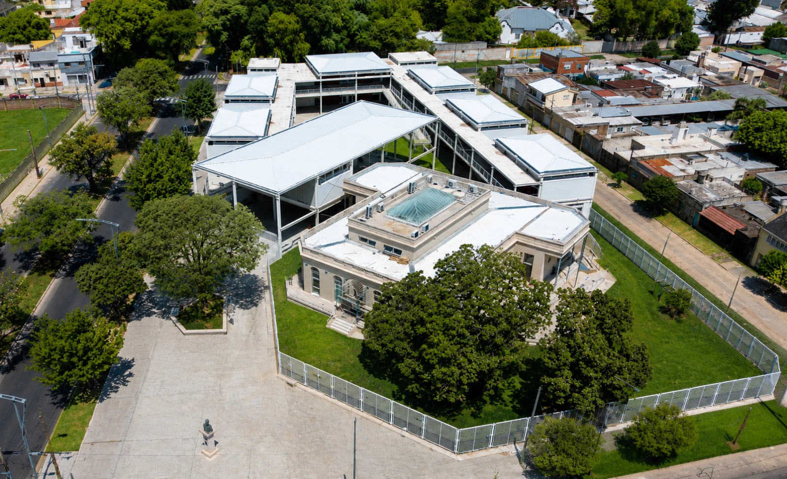 Escuela Técnica N.º 392 — Vista general